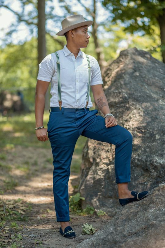 White Shirt, Suspenders Ideas With Dark Blue And Navy Casual Trouser, Men's Suspenders Fashion: 