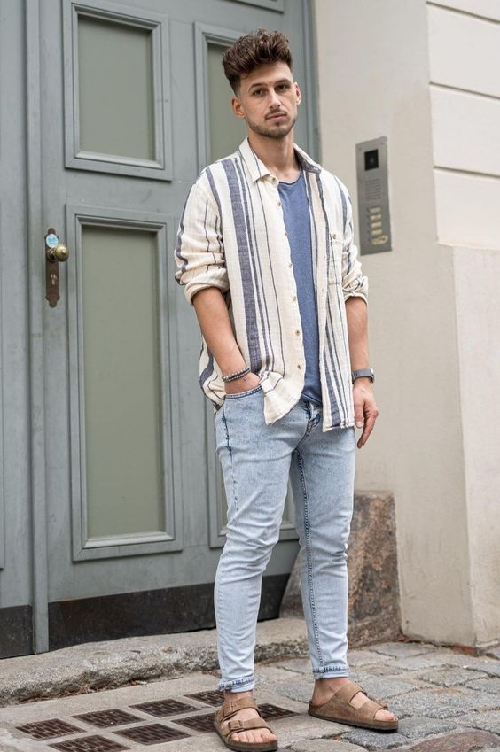 Shirt, Summer Wardrobe Ideas With Light Blue Jeans, Jeans: 