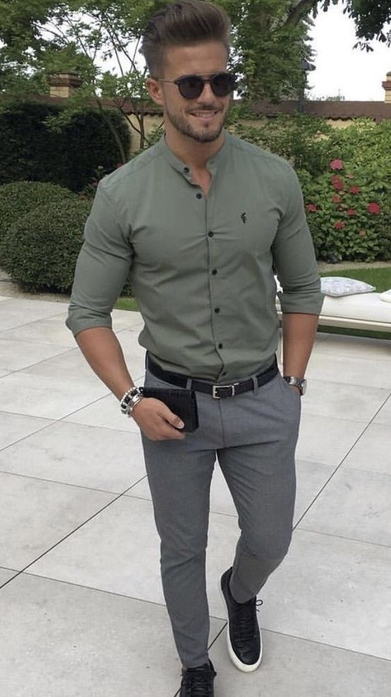 Grey Jeans, Men's Outfits Ideas With Green Shirt, Grey Pants Outfit Men: 