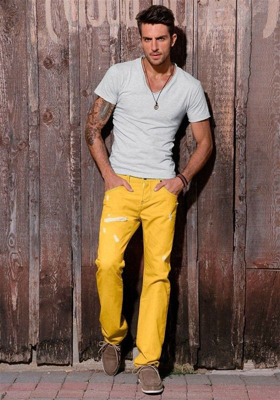 Yellow Jeans, Men's Outfits Ideas With White T-shirt, Men Wearing Yellow Pants: 