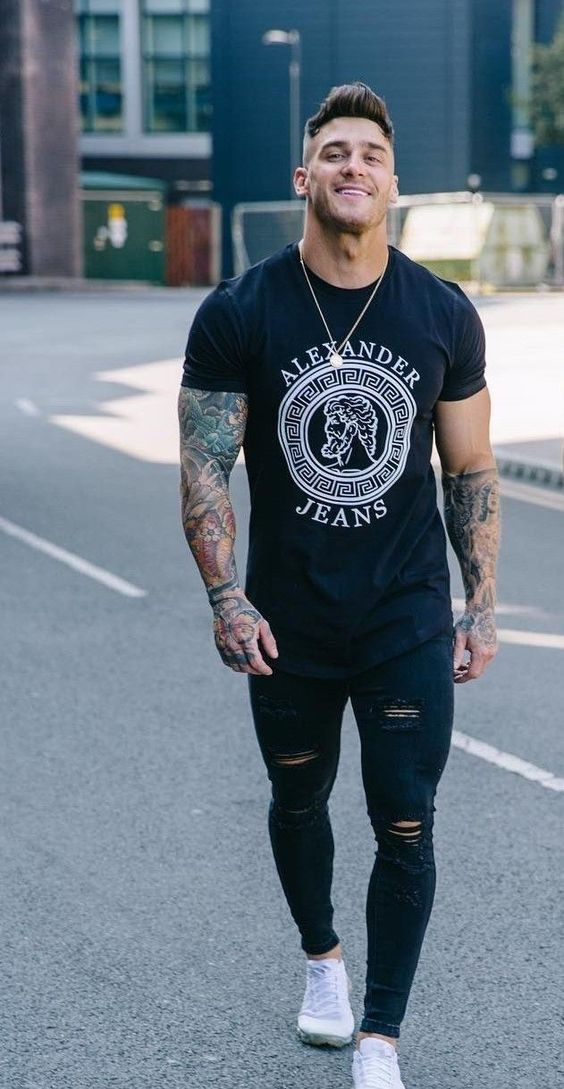 Black T-shirt, Men's Summer Attires Ideas With Dark Blue And Navy Jeans, Owen Harrison Style: 