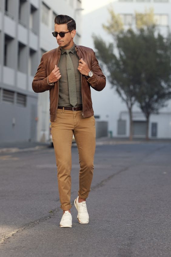 Brown Jeans, Men's Fashion Wear With Brown Harrington Jacket, Style Men's Alex Costa: 