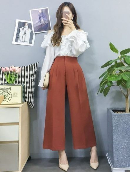 Orange Casual Trouser, Square Pants Outfit Trends With White Cropped Blouse, Outfit Korean Style Casual: 