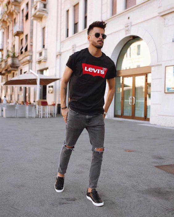 Black T-shirt, Birthday Attires Ideas With Grey Jeans, Jeans: 