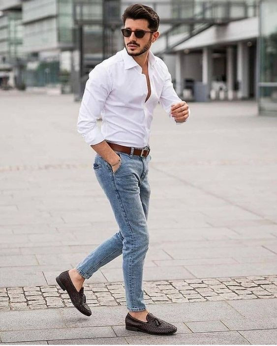 White Shirt, Birthday Fashion Ideas With Light Blue Casual Jeans, Skinny Jeans With Dress Shoes: 