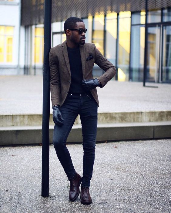 Brown Suit Jackets And Tuxedo, Gloves Outfit Trends With Dark Blue And Navy Jeans, Blazer: 