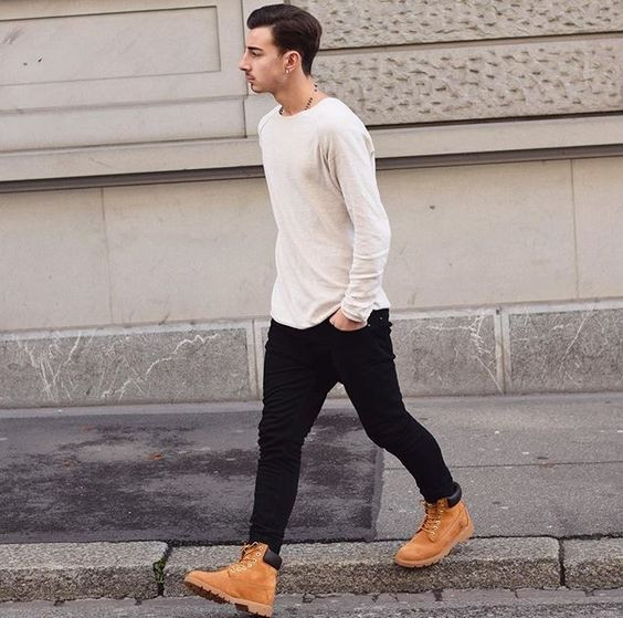 Beige T-shirt, Boot Outfit Trends With Black Jeans, Timberland: 