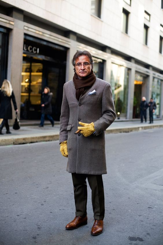 Grey Winter Coat, Gloves Outfit Designs With Black Casual Trouser, Yellow Leather Gloves Men's Outfit: 