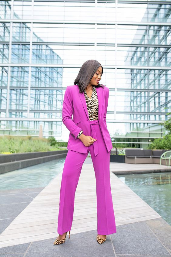 She's killing it in her pink satin dress, giving us professional vibe!💼🌸: 